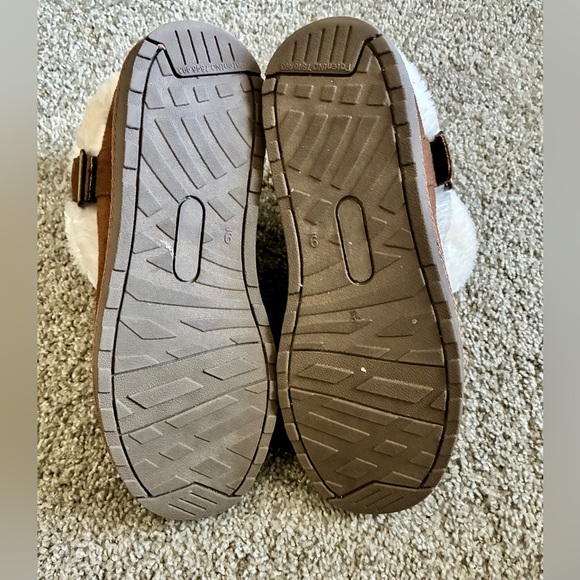 Cozy Faux Suede & Faux Fur Ankle Boots – Women’s Size 9 - Picture 5 of 6